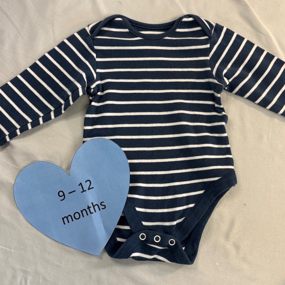 Marks & Spencer - long sleeve soft knit onesie top/shirt. Size 9-12 months